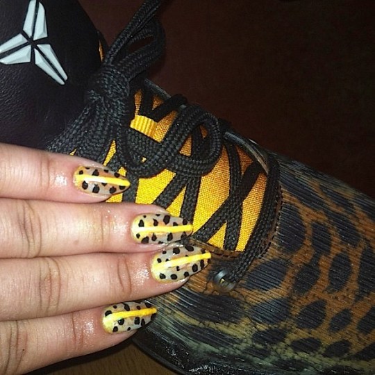 tipgang work4: kobe sneakers